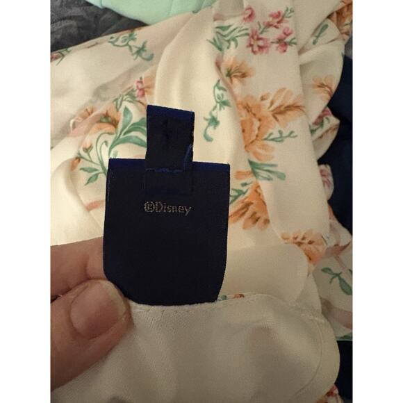 Disney Beauty and The Beast Dress Womens XL Floral Lace Detail Cold Shoulder - Picture 6 of 8